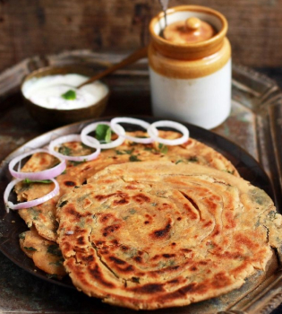 Pyaaz Paratha